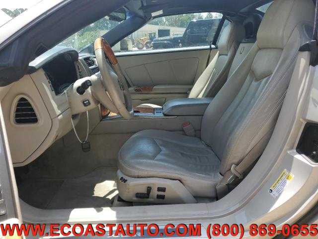Used 2006 Cadillac XLR RWD image 10