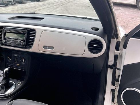 Used 2013 Volkswagen Beetle 2.5 image 10