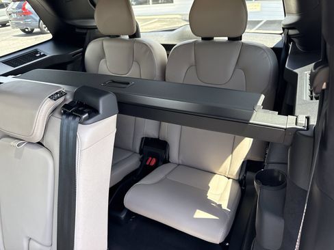New 2026 Volvo XC90 T8 Ultra w/ Lounge Package AWD/4WD image 15
