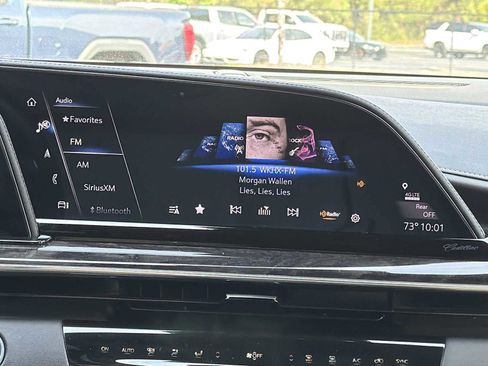 Used 2023 Cadillac Escalade ESV Premium Luxury AWD/4WD image 3