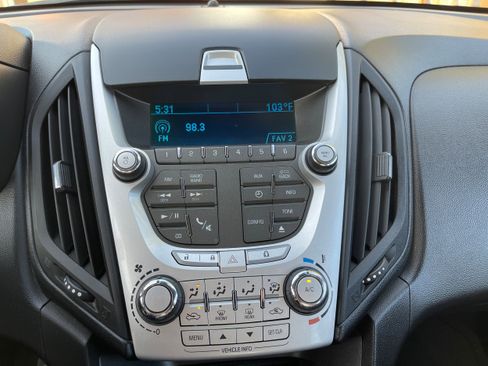 Used 2014 Chevrolet Equinox LS AWD/4WD image 16