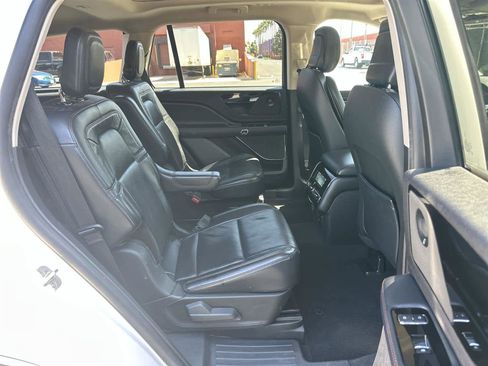 Used 2020 Lincoln Aviator Reserve w/ Equipment Group 201A RWD image 14