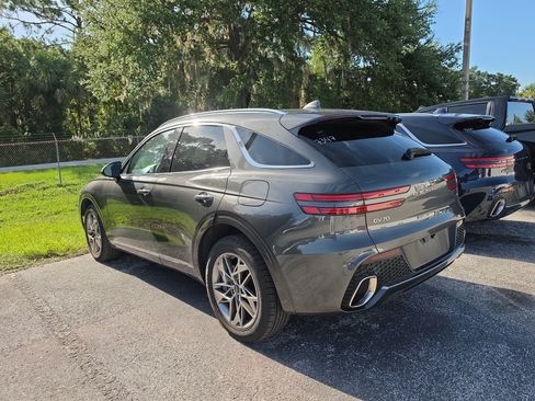 Used 2025 Genesis GV70 2.5T AWD/4WD image 5