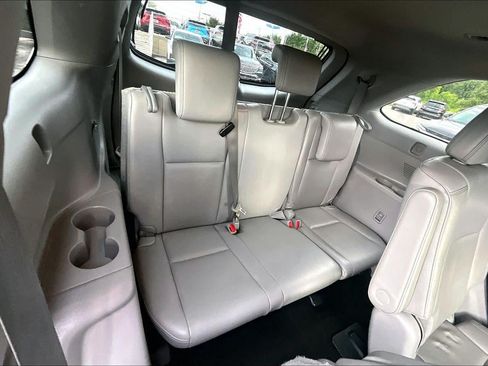 Used 2017 Toyota Highlander XLE AWD/4WD image 23