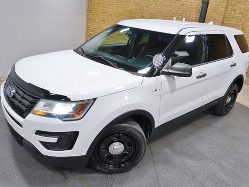 Used 2017 Ford Explorer 4WD Police Interceptor image 2