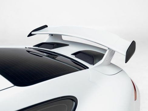 Used 2018 Porsche 911 GT3 RWD image 13