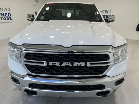 Used 2022 RAM 1500 Big Horn AWD/4WD image 3