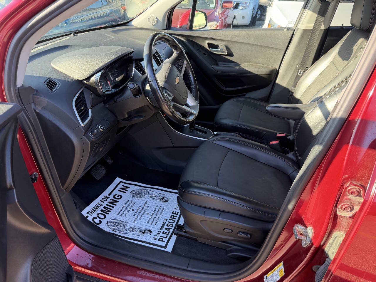 Used 2019 Chevrolet Trax LT w/ LT Convenience Package FWD image 24