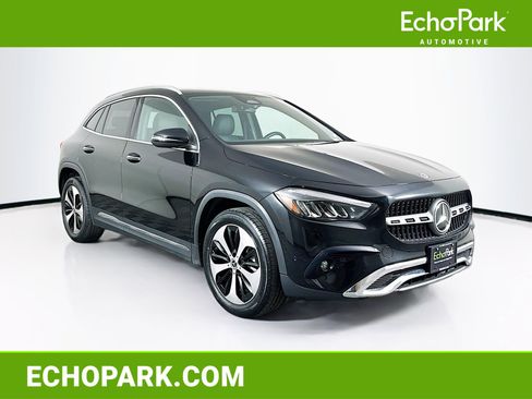 Used 2025 Mercedes-Benz GLA 250 4MATIC image 1