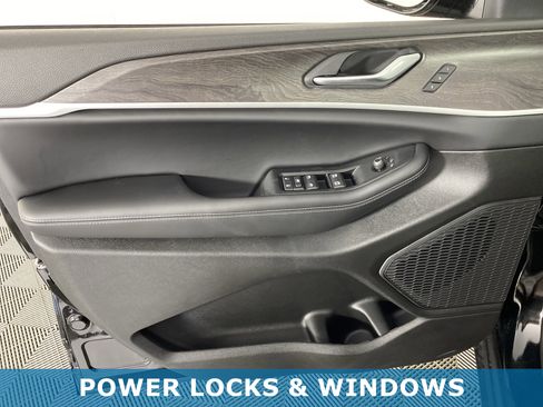 New 2025 Jeep Grand Cherokee Limited image 13