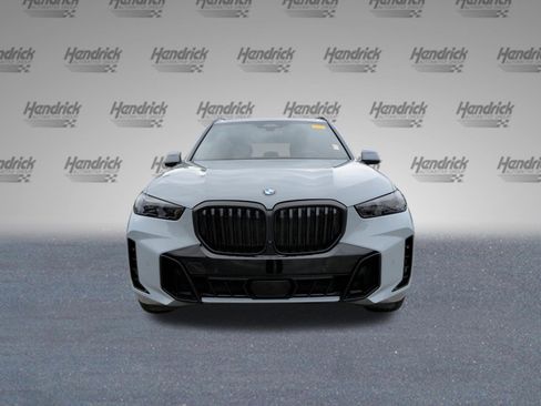 Certified 2025 BMW X5 xDrive40i w/ M Sport Package AWD/4WD image 5