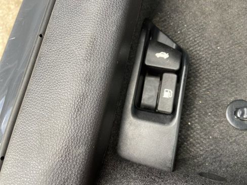 Used 2024 Toyota Corolla LE image 43