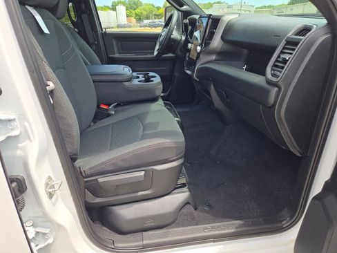 New 2026 RAM 3500 Tradesman AWD/4WD image 7