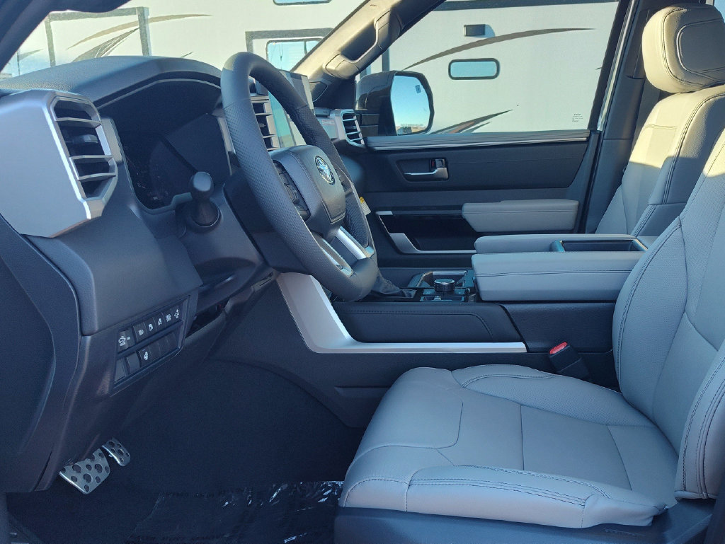 New 2026 Toyota Tundra Limited AWD/4WD image 4