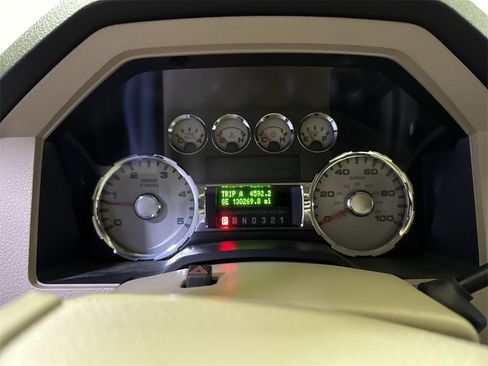Used 2008 Ford F350 Lariat image 11