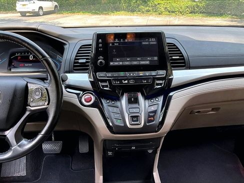 Used 2019 Honda Odyssey Elite image 9