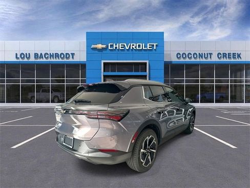 New 2026 Chevrolet Equinox EV LT image 8