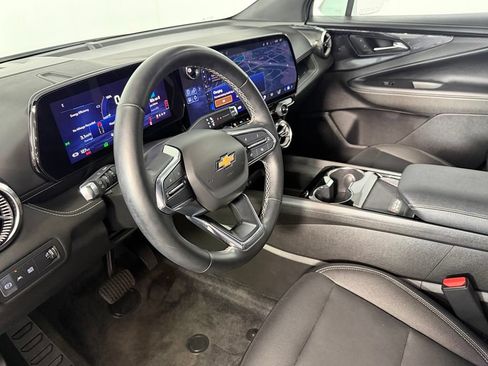 Used 2024 Chevrolet Blazer EV LT AWD/4WD image 19