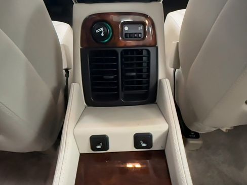 Used 1998 Jaguar XJ8 L image 18