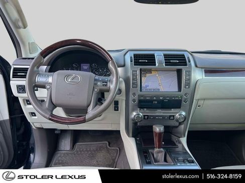 Used 2017 Lexus GX 460 image 14