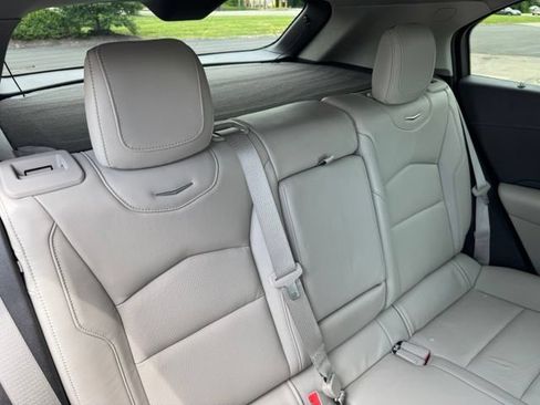 Used 2019 Cadillac XT4 Premium Luxury FWD image 32
