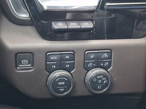 Used 2023 Chevrolet Silverado 1500 LTZ w/ LTZ Premium Package AWD/4WD image 28