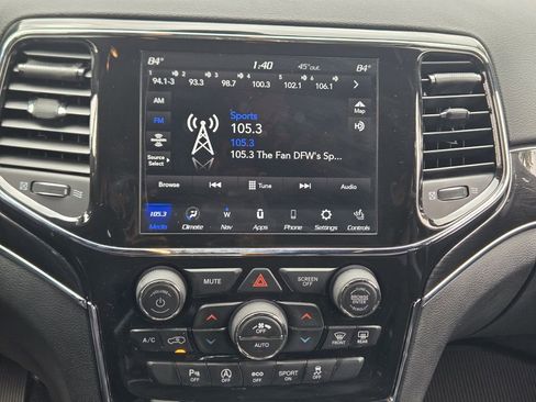 Used 2021 Jeep Grand Cherokee Trailhawk image 18