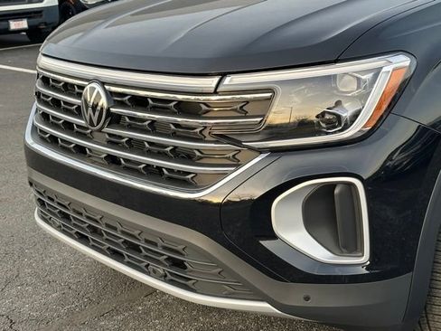 New 2026 Volkswagen Atlas SE image 9