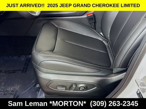 New 2025 Jeep Grand Cherokee Limited w/ Black Appearance Package image 19
