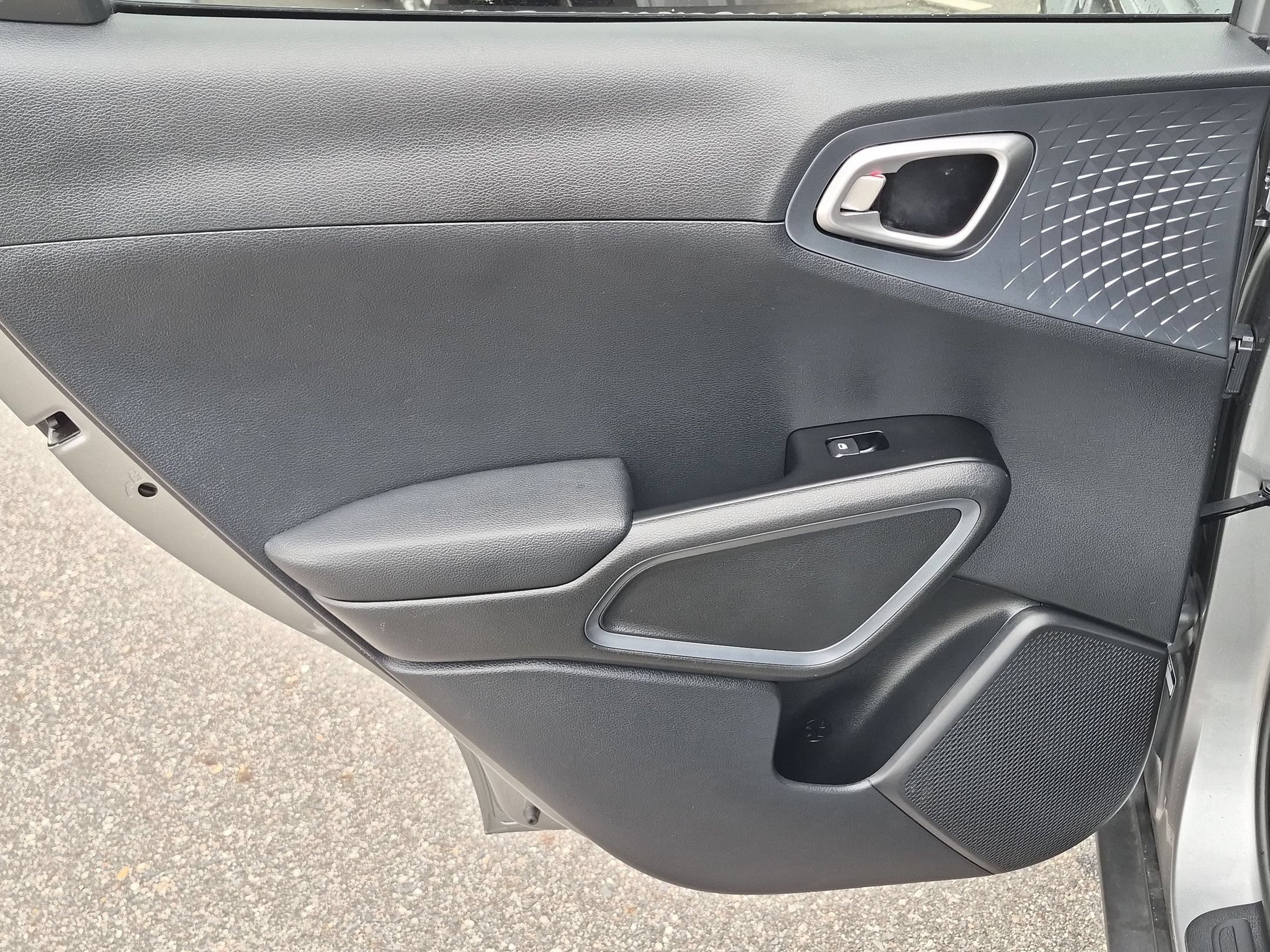 Used 2025 Kia Soul EX FWD image 27