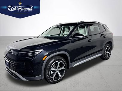 New 2025 Volkswagen Tiguan SE