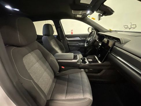 Used 2026 GMC Terrain Elevation AWD/4WD image 25