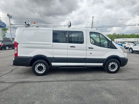 Used 2016 Ford Transit 250 130 Low Roof RWD image 5