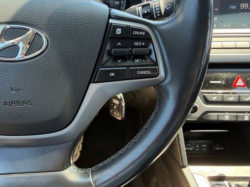 Used 2018 Hyundai Elantra SEL image 31