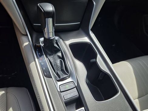 Used 2022 Honda Accord EX-L image 18