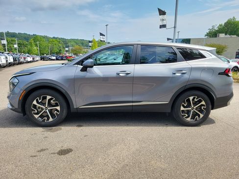 Used 2023 Kia Sportage EX FWD image 23