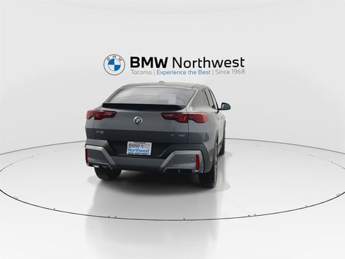 Used 2025 BMW X2 xDrive28i w/ Technology Package image 2