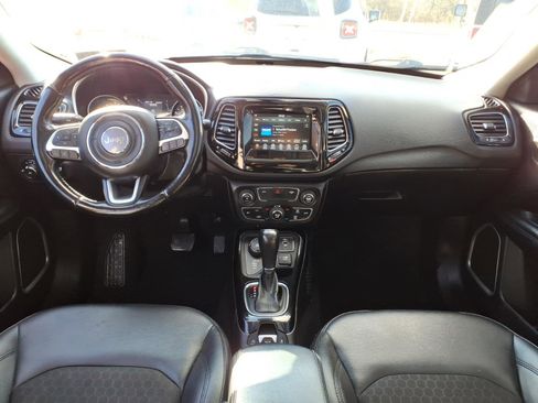 Used 2020 Jeep Compass Latitude image 8