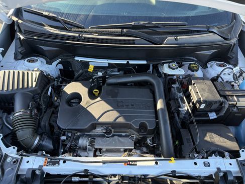 Certified 2024 GMC Terrain SLE image 10