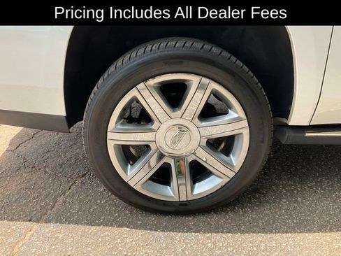 Used 2020 Cadillac Escalade ESV Premium Luxury AWD/4WD image 31