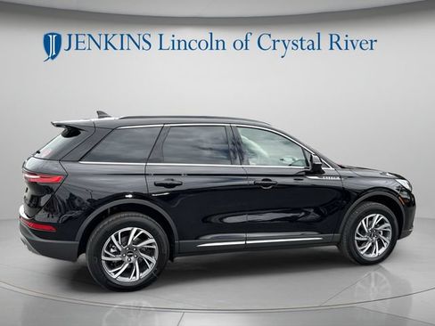 New 2026 Lincoln Corsair Premiere FWD image 2