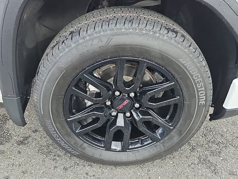 Certified 2023 GMC Sierra 1500 Elevation w/ LPO, Elevation Black Package AWD/4WD image 8