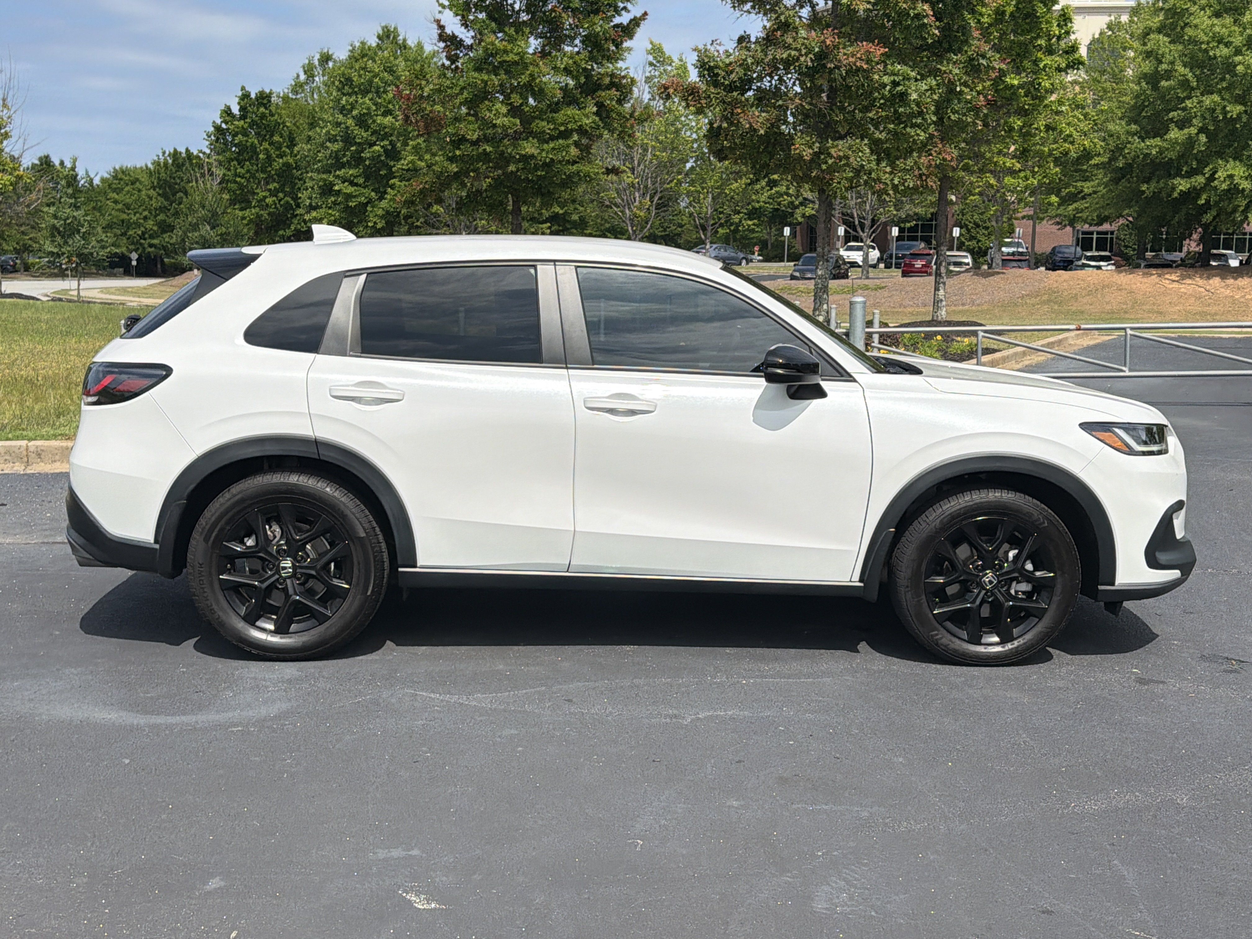 Certified 2024 Honda HR-V Sport image 10