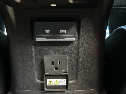 Used 2021 Jeep Wrangler Unlimited Rubicon w/ Uconnect 4C Nav & Sound Group AWD/4WD image 14