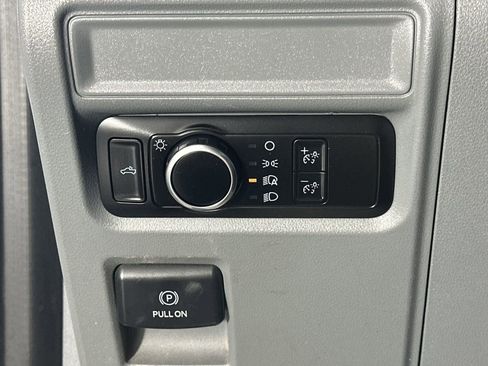 Used 2021 Ford F150 XL image 22