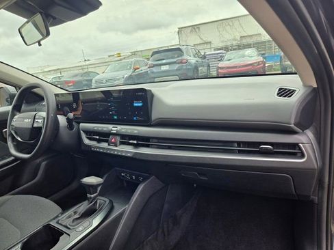 Used 2025 Kia K4 FWD image 30
