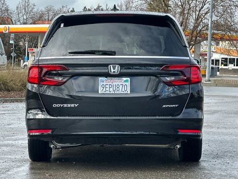 Certified 2023 Honda Odyssey Sport image 5