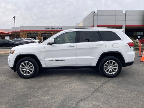 Used 2021 Jeep Grand Cherokee Laredo image 8
