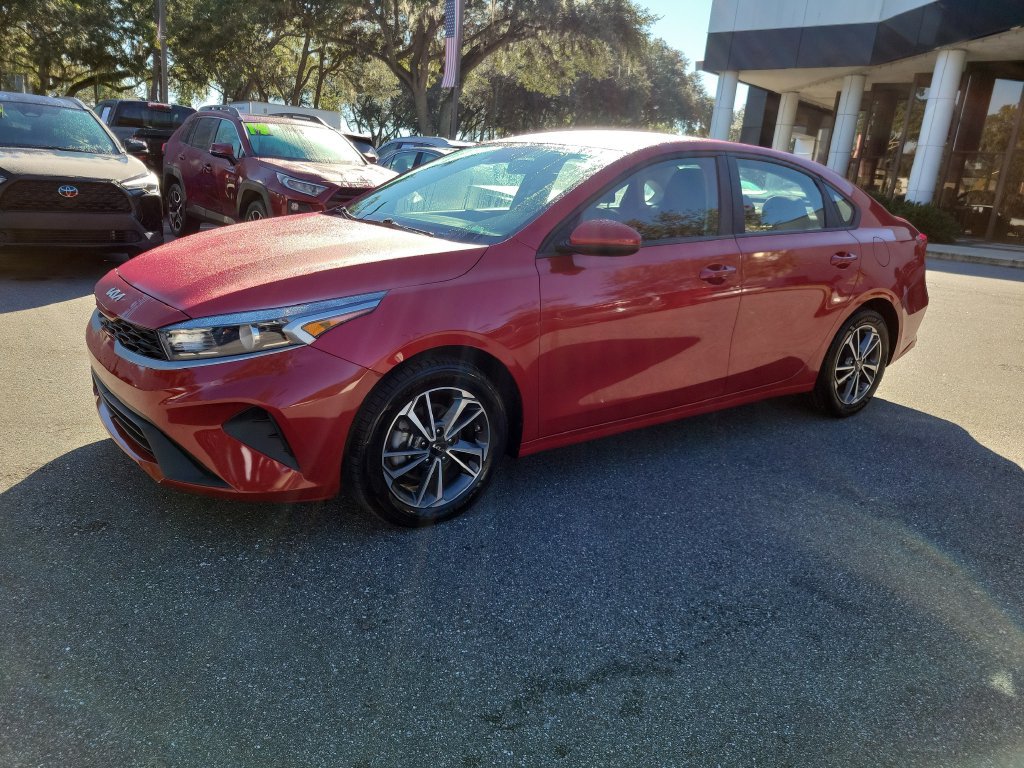 Used 2023 Kia Forte LXS FWD image 2