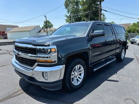Used 2019 Chevrolet Silverado 1500 LT w/ All Star Edition AWD/4WD image 3